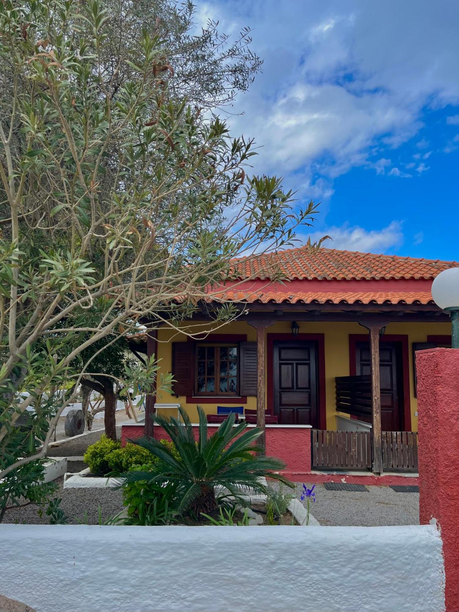 Studios Resbithas Gythio Exterior photo